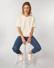 Lade das Bild in den Galerie-Viewer, jesus:FASHION - Organic Shirt (unisex)
